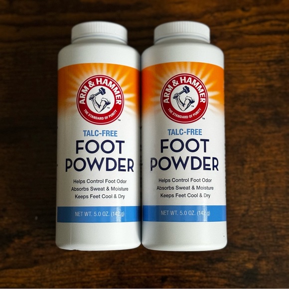 Arm & Hammer 2 Talc-Free Foot Powders 5.0oz Each - Picture 2 of 4